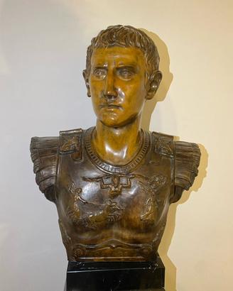 Busto in bronzo “Cesare” di Vincenzo Cinque