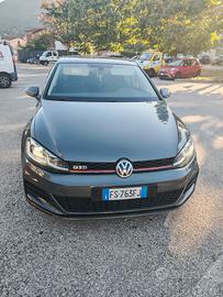 Volkswagen Golf 7.5  2.0 TDI 150 CV DSG 5p.
