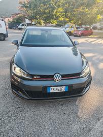 Volkswagen Golf 7.5  2.0 TDI 150 CV DSG 5p.