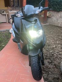 Piaggio Typhoon 50 anno 2015