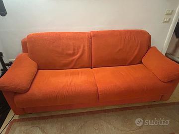 Divano letto matrimoniale