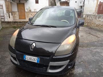 RENAULT Scénic 3ª serie - 2010