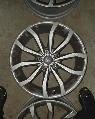 4 Cerchi in Lega Originali Audi 18"