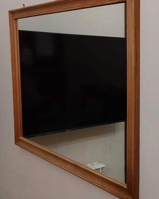 specchio da parete con cornice in legno