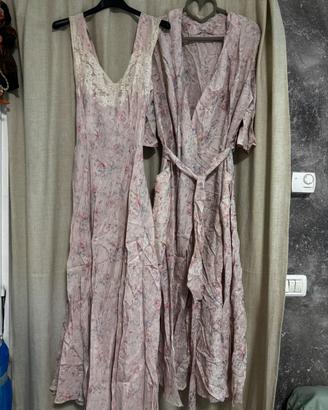 Camicia da notte e vestaglia