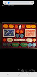 fiches da gioco con carte e dadi vintage