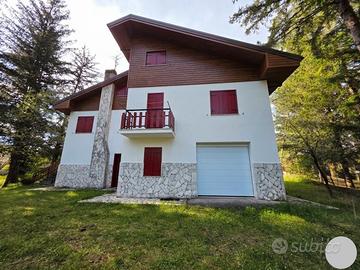 Altipiani Di Arcinazzo 850 metri villa singola