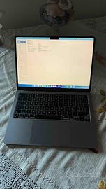 Apple MacBook AIR M2 13” 2024