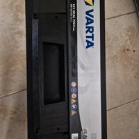 batteria auto varta