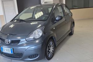 Toyota Aygo 1.0 12V VVT-i 5 porte Sol Red Edition