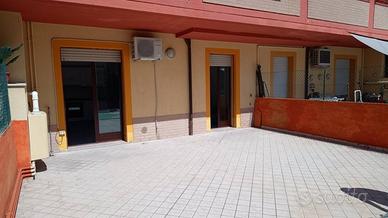 Appartamento di 75 m² con 2 locali e box auto a Mo