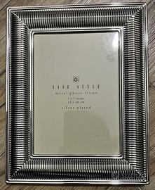Cornice argento placcato