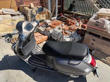 vespa gts