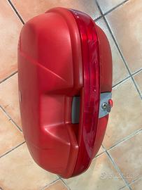 Bauletto «Topcase» Givi con piastra fissaggio