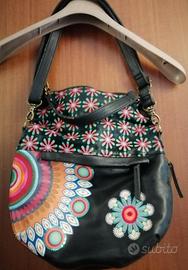 BORSA DESIGUAL