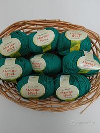 LOTTO 10 GOMITOLI LANA MERINO VERDE SMERALDO 