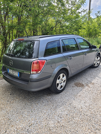 Opel Astra SW Gpl