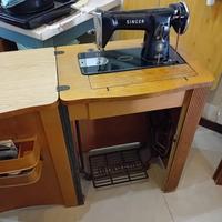 Macchina da cucire Singer originale a pedale