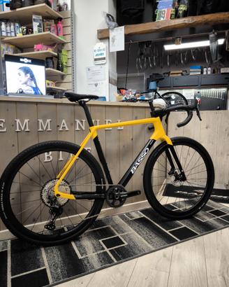 OUTLET -29% Gravel Basso Palta L ruote carbonio