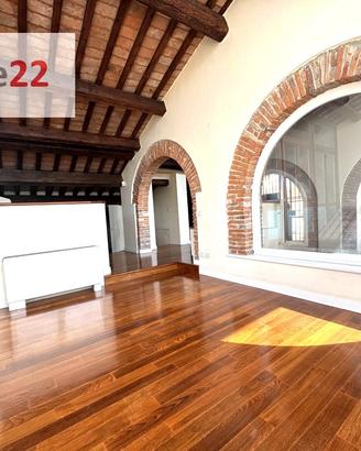 PRESTIGIOSO PIANO ATTICO di mq.560 con GARAGE e PO