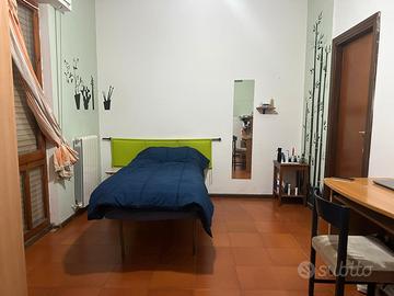 Camera singola 300euro