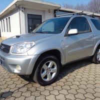 Toyota RAV 4 RAV4 2.0 Tdi D-4D cat 3 porte Sol
