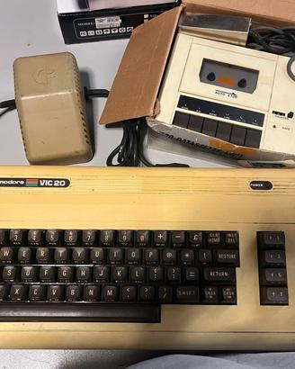 commodore vic20 + datassette