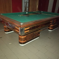 Biliardo in manutenzione