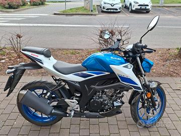 Moto Suzuki GSX - S 125