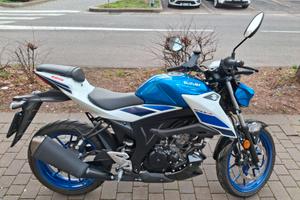 Moto Suzuki GSX - S 125