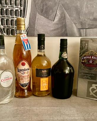 Lotto 7 BottiglieLiquoriDistillati da Collezione