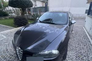 Alfa romeo 147
