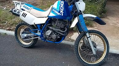 Suzuki DR 600
