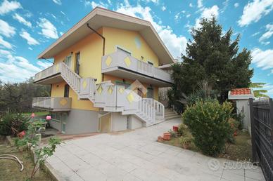 VILLA SINGOLA A SAN GIOVANNI TEATINO