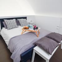 Loft all'interno di villa con piscina