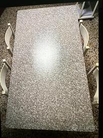 Tavolo non allungabile con 6 sedie