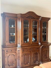 Vetrina soggiorno stile classico