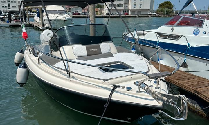 Barca walkaround AS Marine 22