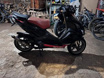 aprilia sr 50