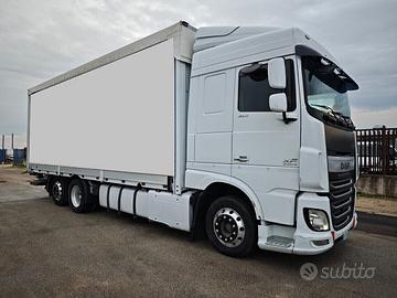 DAF XF460 centinata alza-abbassa EURO6