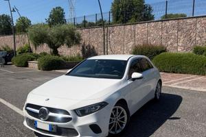 Mercedes Classe A 180 D Business 13.000 + Iva