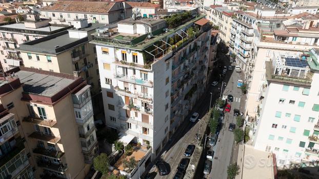 Salerno centro: ampio appartamento ristrutturato