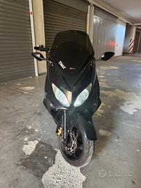 Yamaha T Max 500