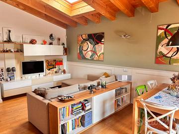 Attico / Mansarda di 133 m² con 4 locali e box aut