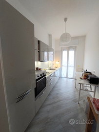 Ampio bilocale luminoso