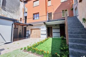 CASA SEMINDIPENDENTE A BUTTRIO