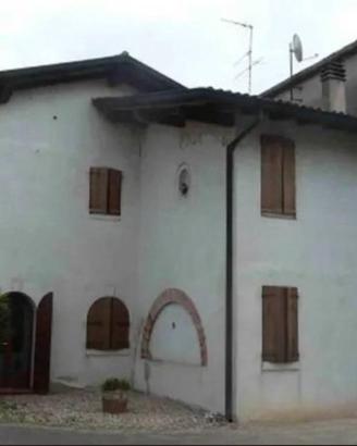 Villa di 895 m² con più di 5 locali e box auto dop