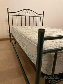 Letto piazza e mezza gratis