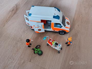 Ambulanza Playmobil 