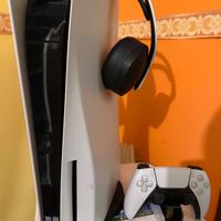 Playstation 5 (PS5) Versione con Disco + Accessori